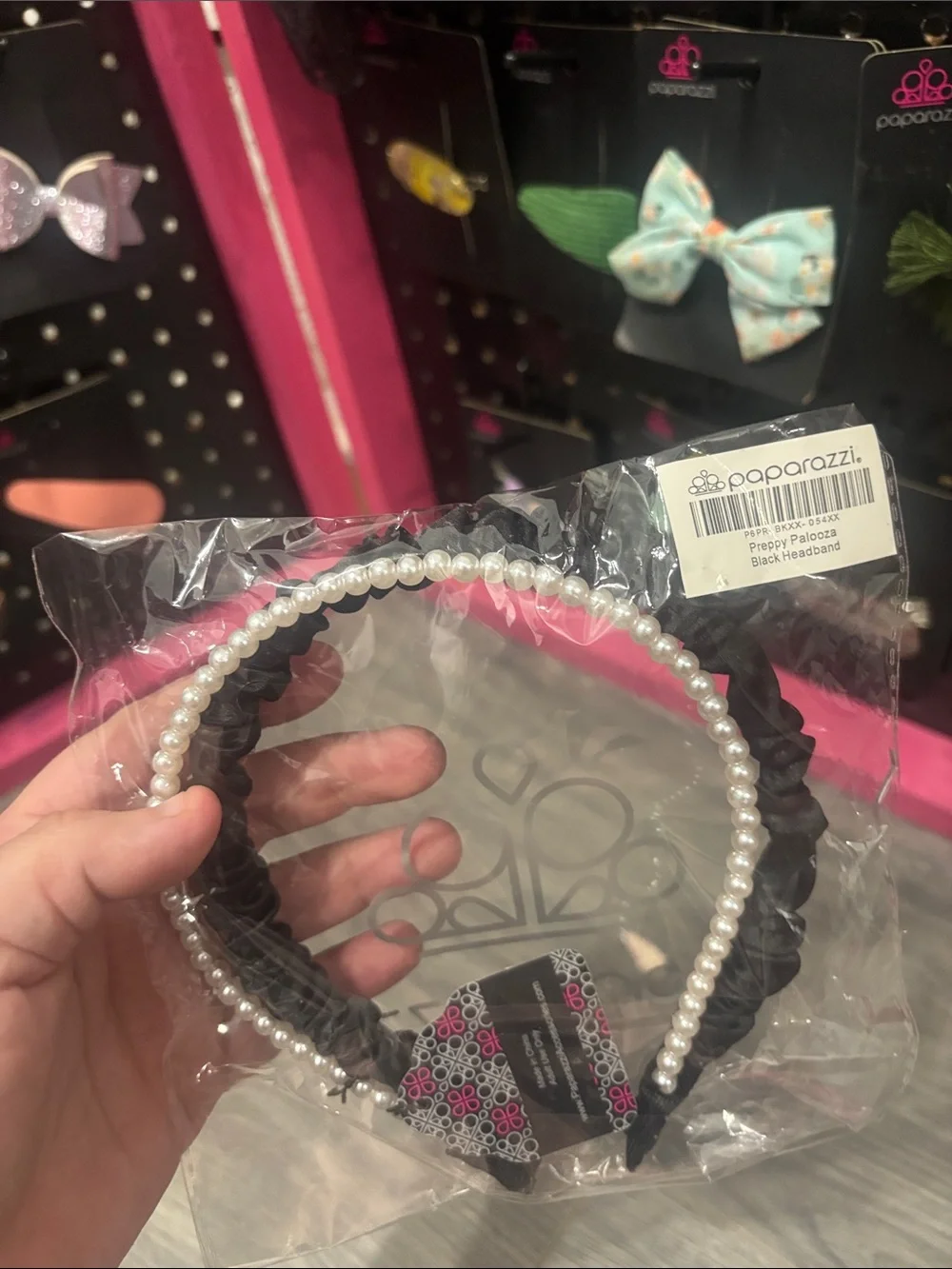 paparazzi Black Headband with White Pearl Trim